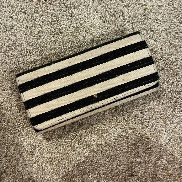 Universal Thread Striped Tri-Fold Wallet Card Case Navy Cream One Size - Picture 1 of 5